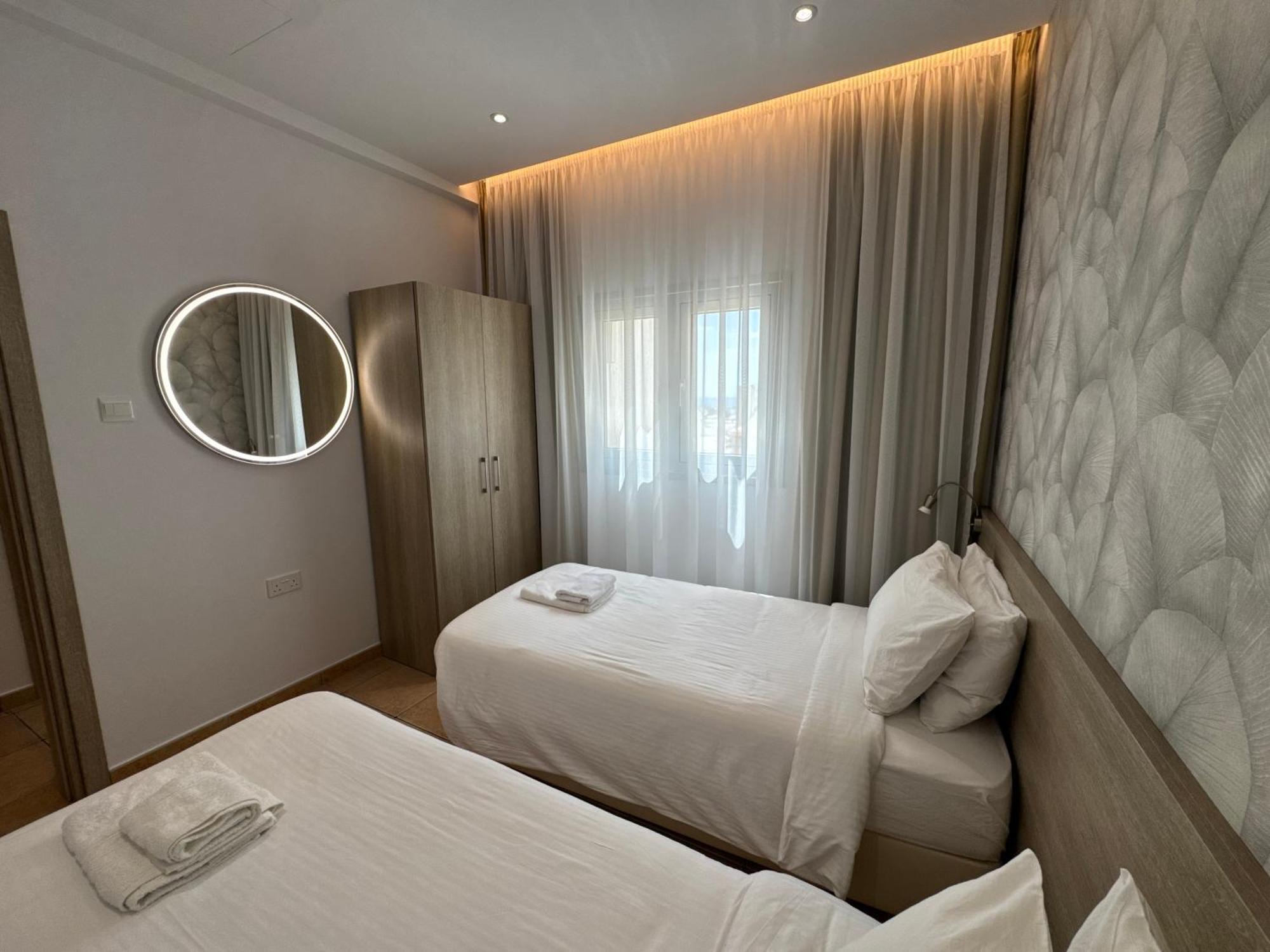 Topikos Apartments Ayia Napa Exteriör bild